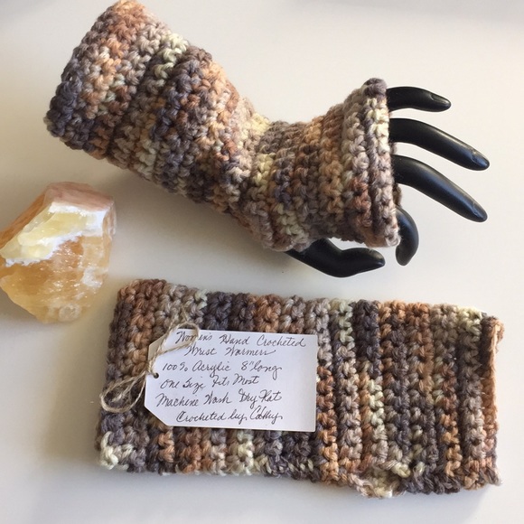Accessories - ⬇️😍 Desert Sands Fingerless Gloves / Wrist Warmer